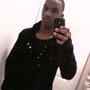 Meet your Posher, Casey